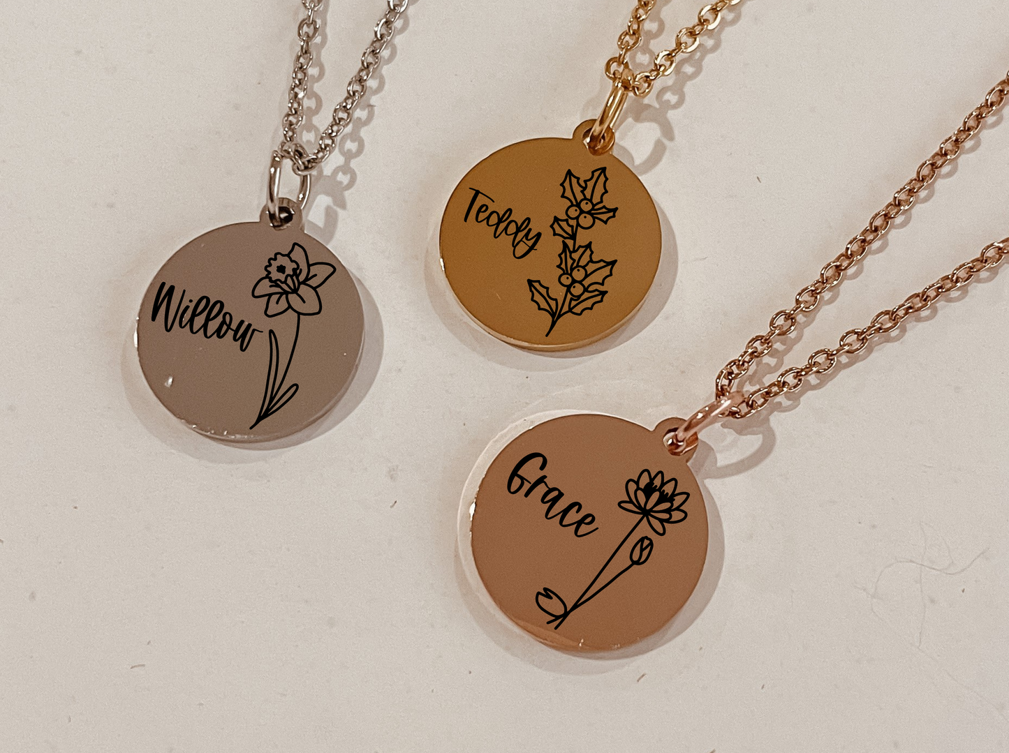 Birth flower with name necklace